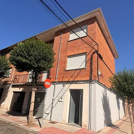 Brain House Leon Apartment